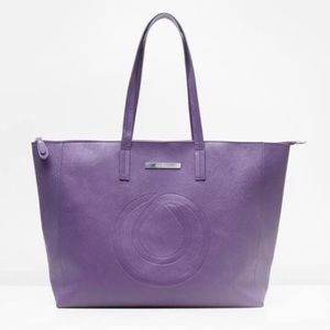 monat tote